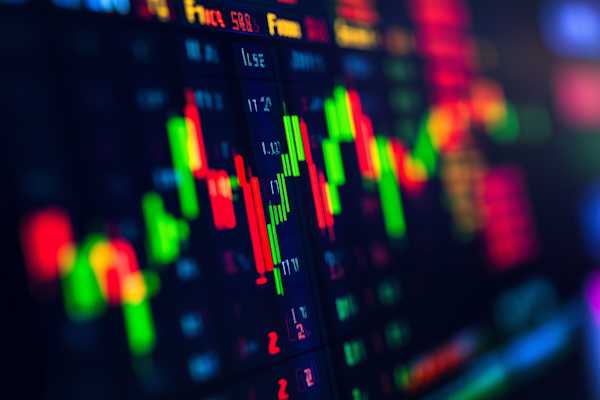 Dashboard finanziario con grafici e analisi dettagliate